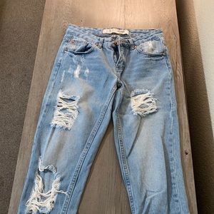 Women’s distressed jeans